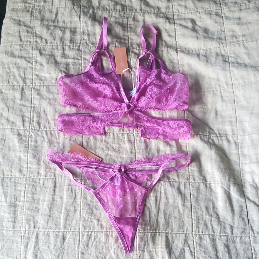 NWT Mentionables Set